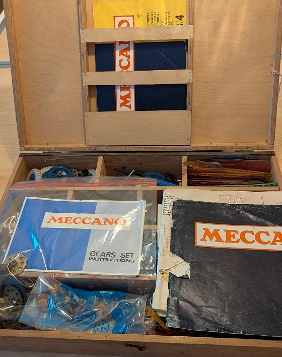 Vintage Meccano set in houten kist, Antiek en Kunst, Ophalen