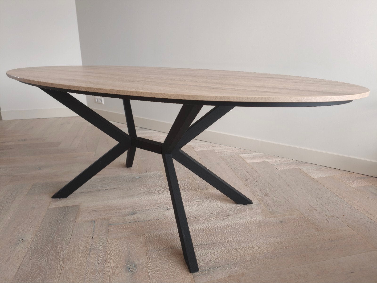 Ovale eettafel Fushion Fresh Oak - Eijerkamp, Ophalen, Modern, industrieel en of scandinavish, 50 tot 100 cm, Zo goed als nieuw