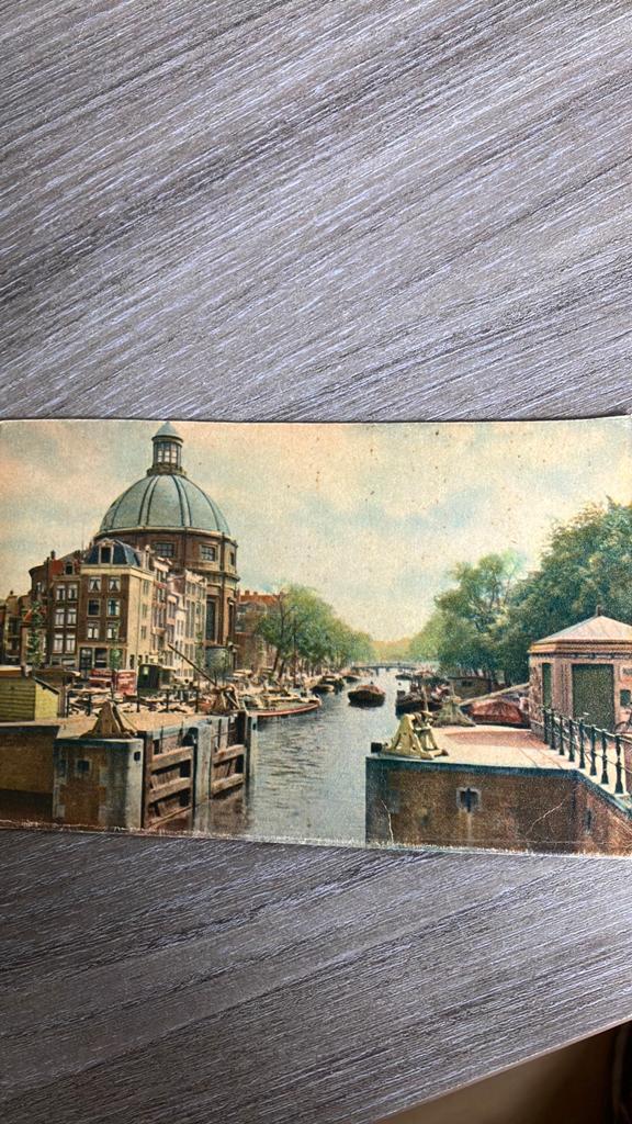 Amsterdam Singel met Lutherse Kerk - Oude Ansichtkaart, Verzamelen, Ansichtkaarten | Nederland, Ophalen of Verzenden, Voor 1920