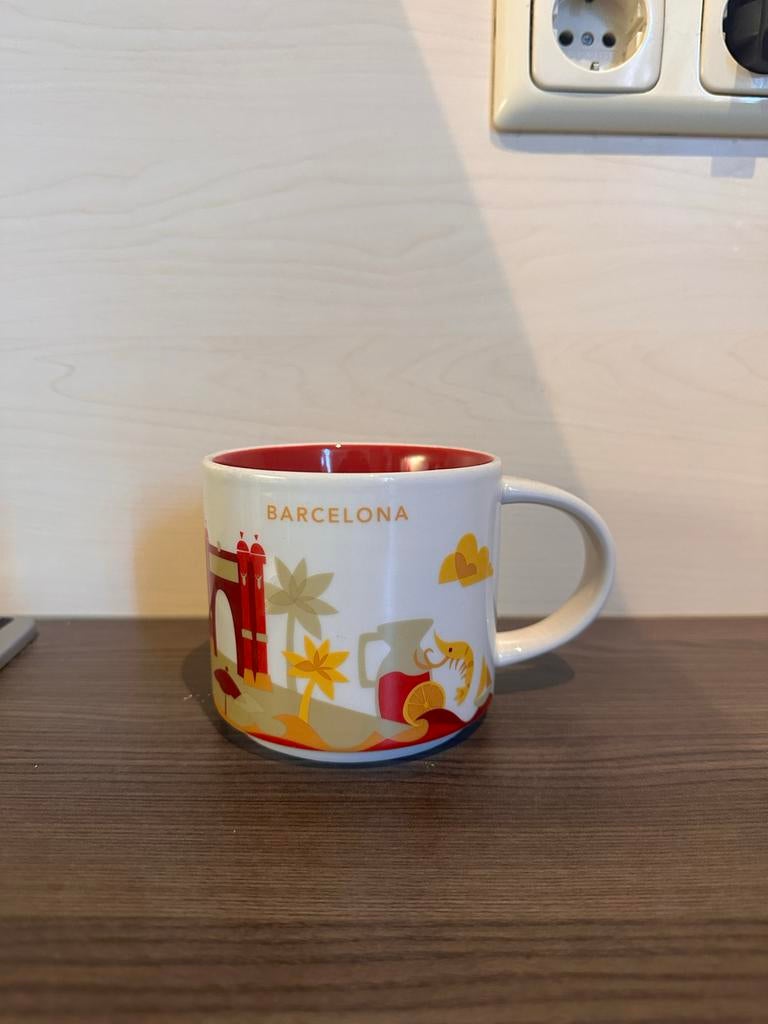 Starbucks You Are Here Barcelona mok, Huis en Inrichting, Keuken | Servies, Keramiek, Ophalen of Verzenden, Zo goed als nieuw