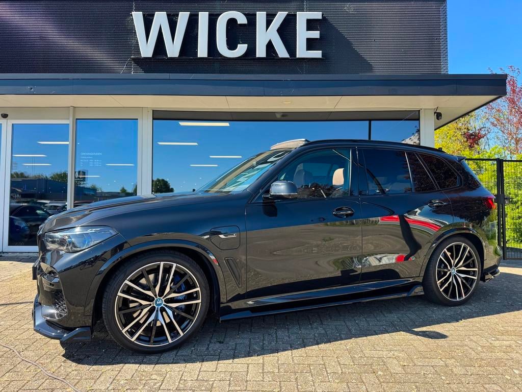 BMW X5 XDrive45e HUD Panorama MAXTON 4W Sturing Trekhaak PPF, Auto's, Gebruikt, 394 pk, Zwart, Vierwielaandrijving