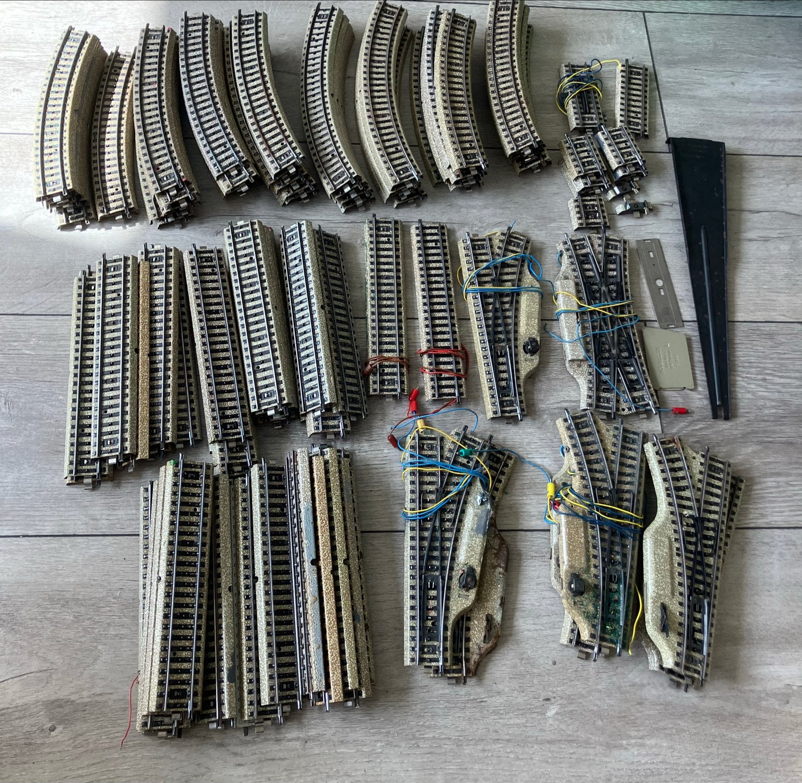 Märklin H0 modelspoorbaan set met rails, trafo's & overwegen, Hobby en Vrije tijd, Modeltreinen | H0, Wisselstroom, Gebruikt, Rails