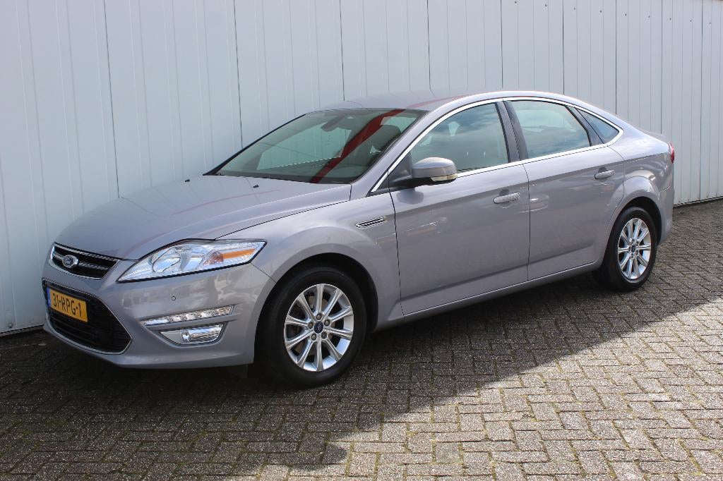 Ford Mondeo 1.6 16V SCTI 118KW 5-DEURS AIRCO ZEER MOOI ! !, Auto's, Ford, Voorwielaandrijving, 745 kg, Stof, Zwart