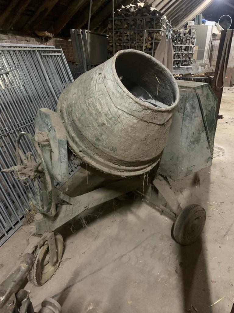 Grote betonmolen op krachtstroom, Doe-het-zelf en Verbouw, Betonmolens, Ophalen, Gebruikt