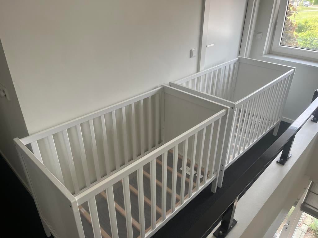 Ikea Sundvik 60x120cm 2x babybed Tweeling ledikant, Ophalen, Gebruikt, Ledikant