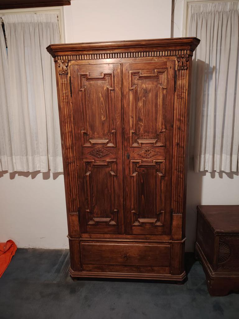 Antieke kast, Ophalen of Verzenden