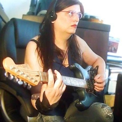 Drummer, bassist en zangeres gezocht voor grunge/rockproject