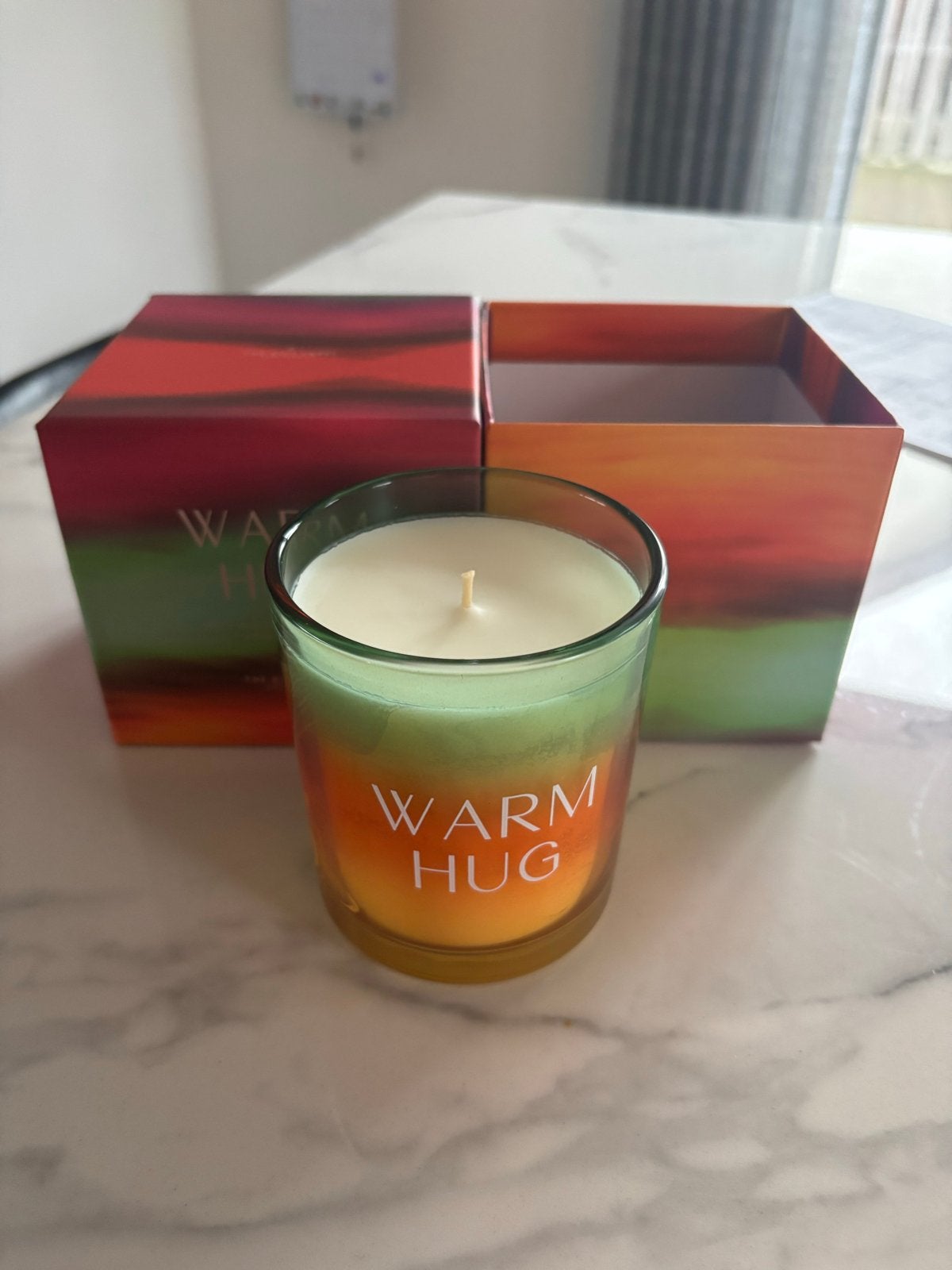 The gift label warm Hug Geurkaars in Glas - Nieuw, Meerkleurig, Nieuw, Ophalen of Verzenden, Glas