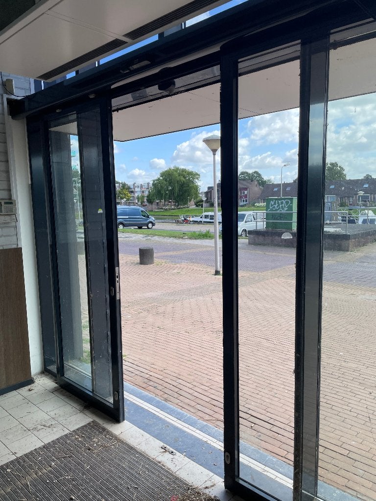 (Merk Assa Abloy) Automatische schuifdeursysteem winkel ), Ophalen, Binnendeur, Zo goed als nieuw, Schuifdeur