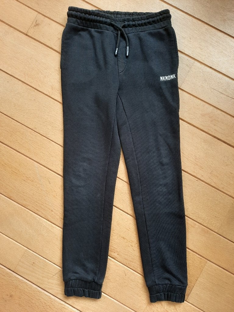 NIK&NIK joggingsbroek zwart maat 140 - als nieuw -, Meisje, Nik&Nik, Ophalen of Verzenden, Zo goed als nieuw