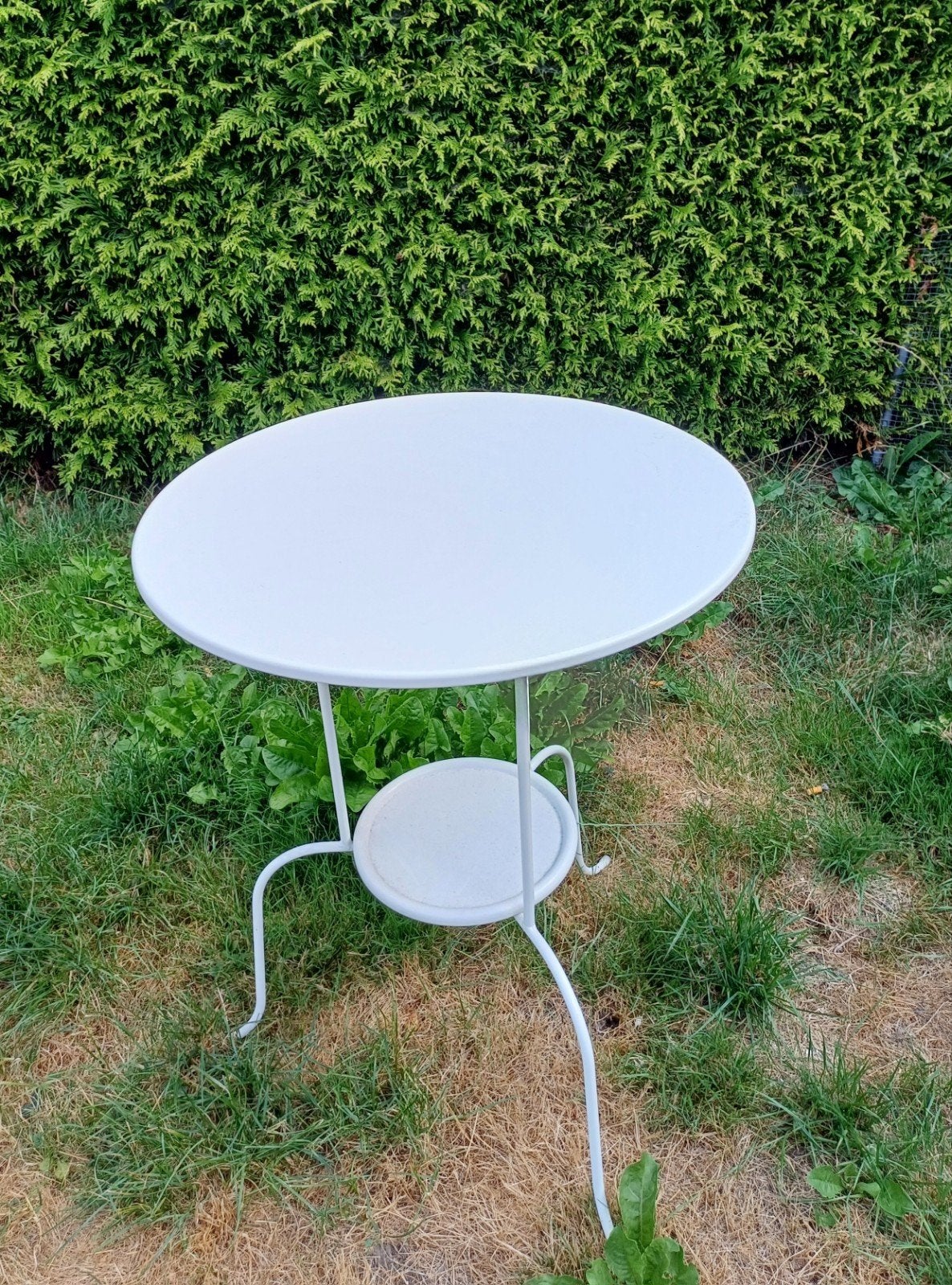 Ikea wit bijzettafeltje, Ophalen, Zo goed als nieuw