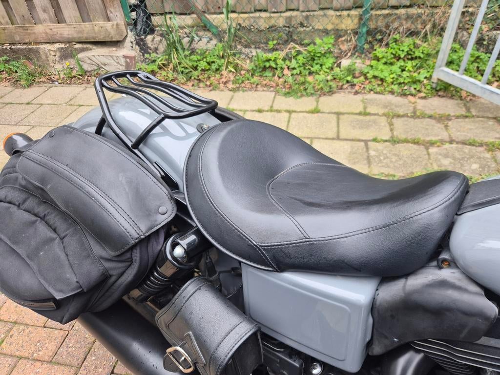 Harley Davidson Street Bob (FXDB) Zadel, Motoren, Onderdelen | Harley-Davidson, Ophalen of Verzenden, Gebruikt