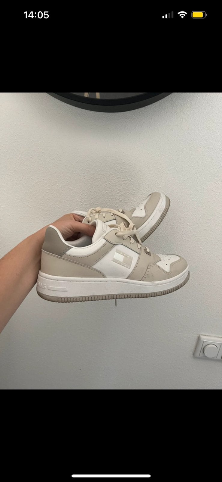 Tommy Hilfiger sneakers, Kleding | Dames, Schoenen, Ophalen, Zo goed als nieuw, Beige, Sneakers of Gympen