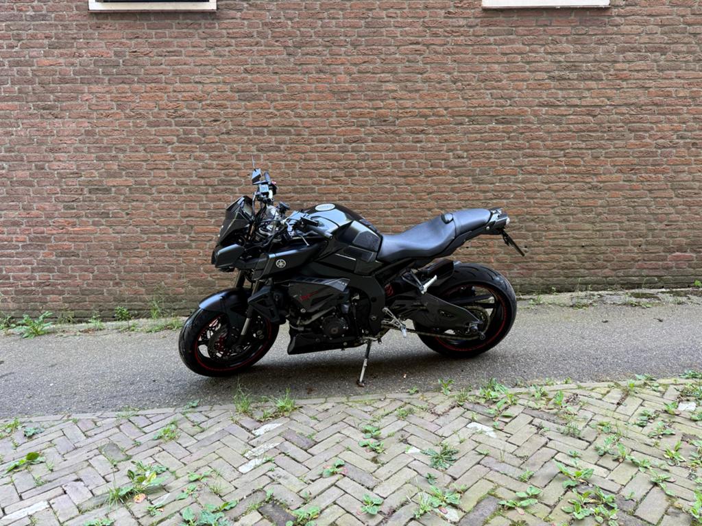 Yamaha MT-10 2017 - met mooie opties, Ophalen, Gebruikt