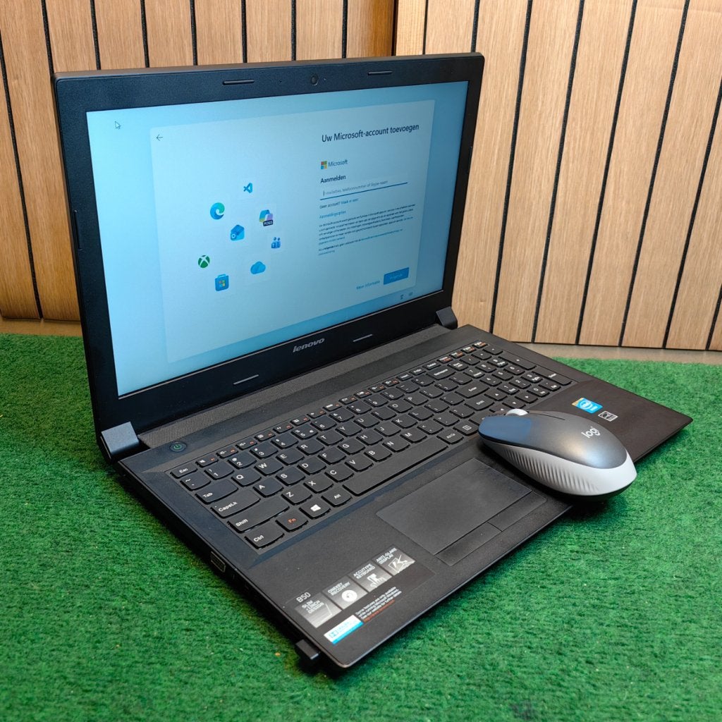 Lenovo B50-30 Laptop 4GB Intel Celeron N2840 500GB, Computers en Software, Chromebooks, Lenovo, Zo goed als nieuw, Support@lenovo.com
