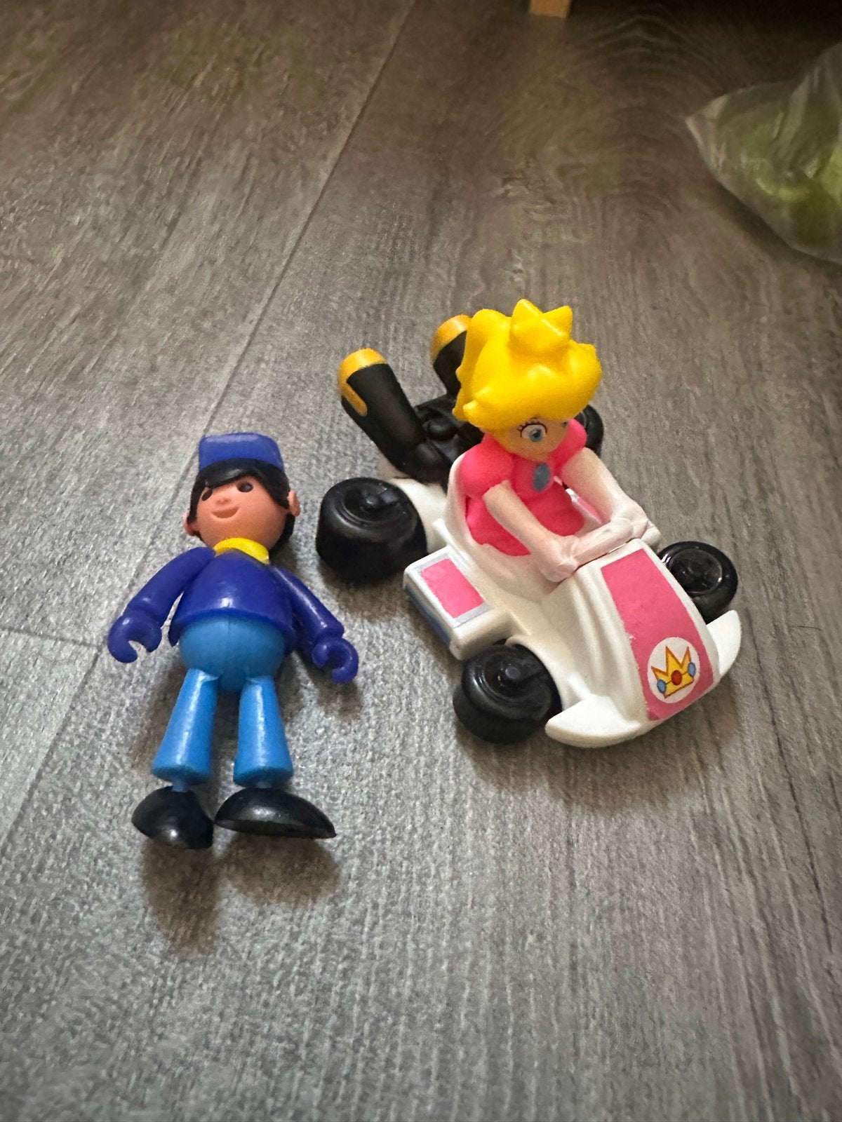 Vintage Playmobil (1974) & Princess Peach Mario Kart (2024), Ophalen of Verzenden, Gebruikt, Jongen of Meisje