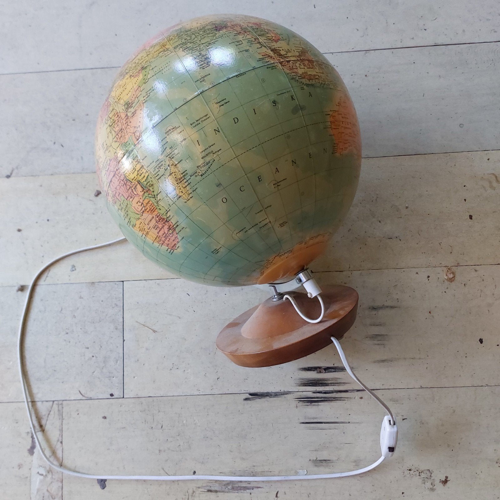 Vintage Verlichte Wereldbol - Decoratief & Educatief, Ophalen