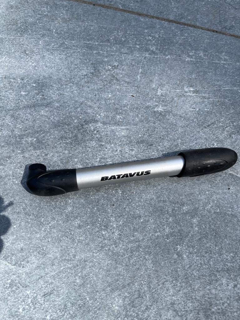 Batavus fiets pomp, Fietsen en Brommers, Fietsaccessoires | Fietspompen, Ophalen of Verzenden, Gebruikt
