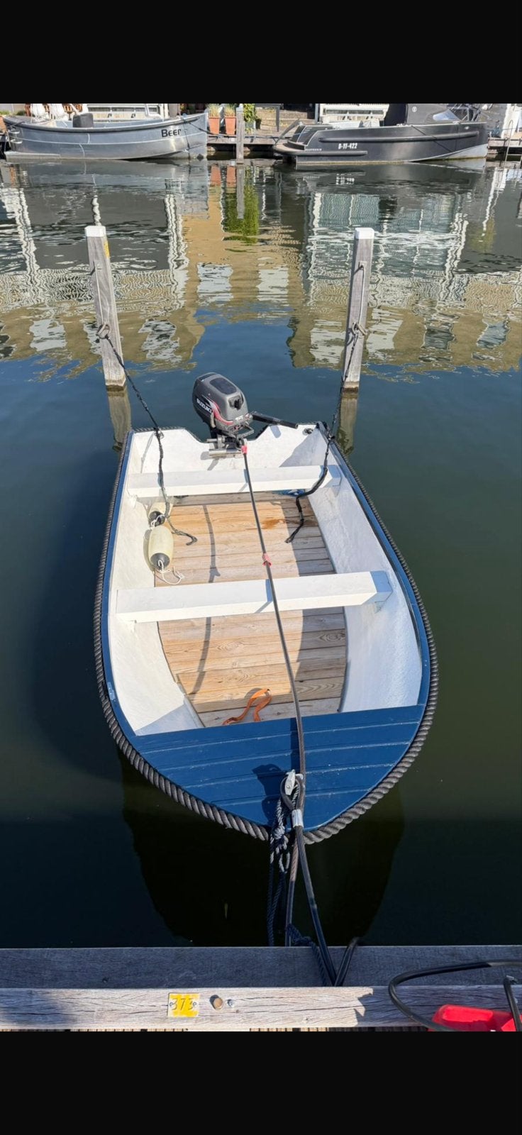 Blauwe polyester boot met Suzuki 15pk buitenboordmotor, Watersport en Boten, Overige merken, Gebruikt, 4 m, 15 pk