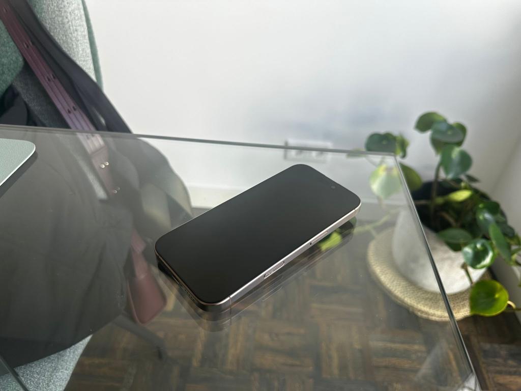 iPhone 16 Pro - 256 GB - Desert Titanium - bieden vanaf 400, Telecommunicatie, Mobiele telefoons | Apple iPhone, Zo goed als nieuw