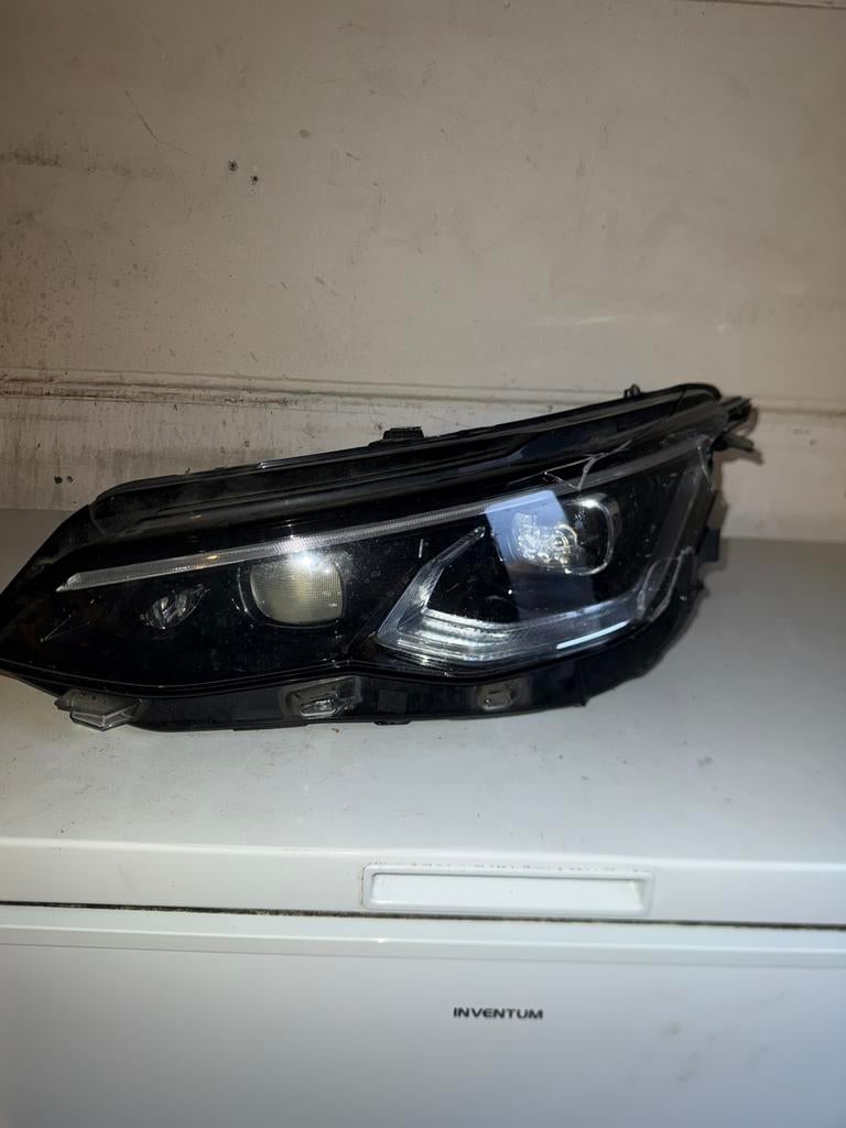 Golf 8R IQ lights beschadigd! bestuurderskant, Ophalen