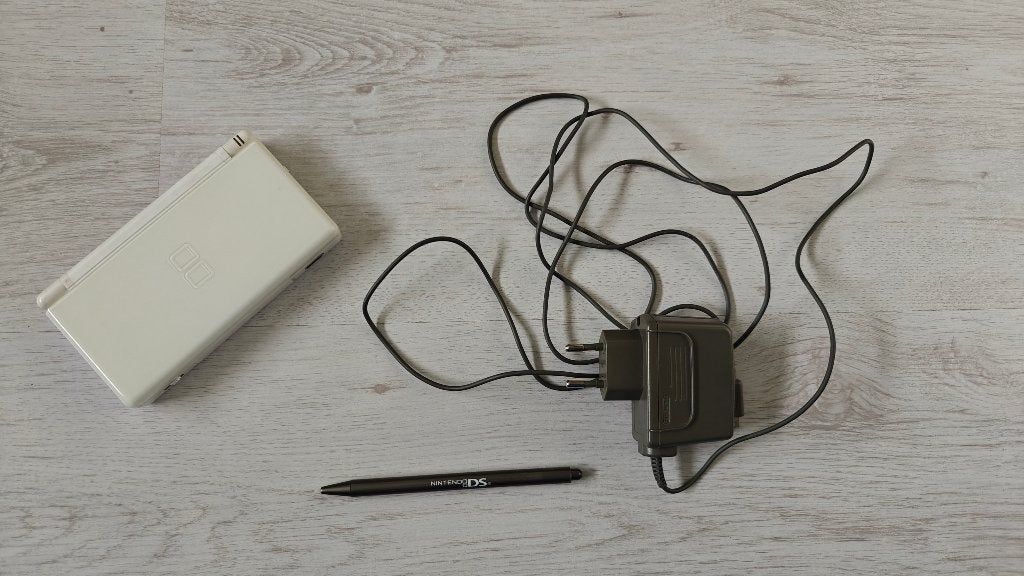 Nintendo DS Lite met accessoires, Ophalen, Gebruikt, Wit, DS Lite