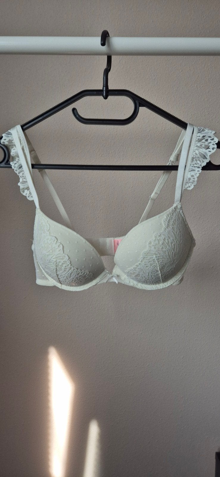 Hunkemöller BH - Crèmekleurig met kant, Hunkemöller, Ophalen of Verzenden, Wit, BH