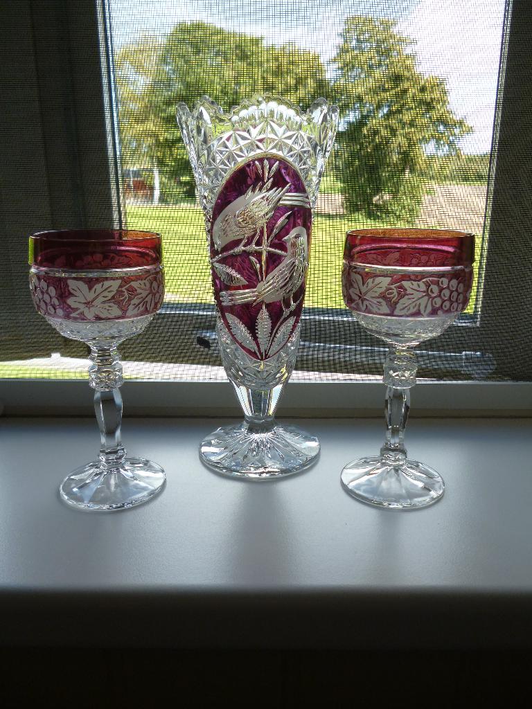 mooie kristallen vaas met glazen, Overige kleuren, Ophalen of Verzenden, Minder dan 50 cm, Glas