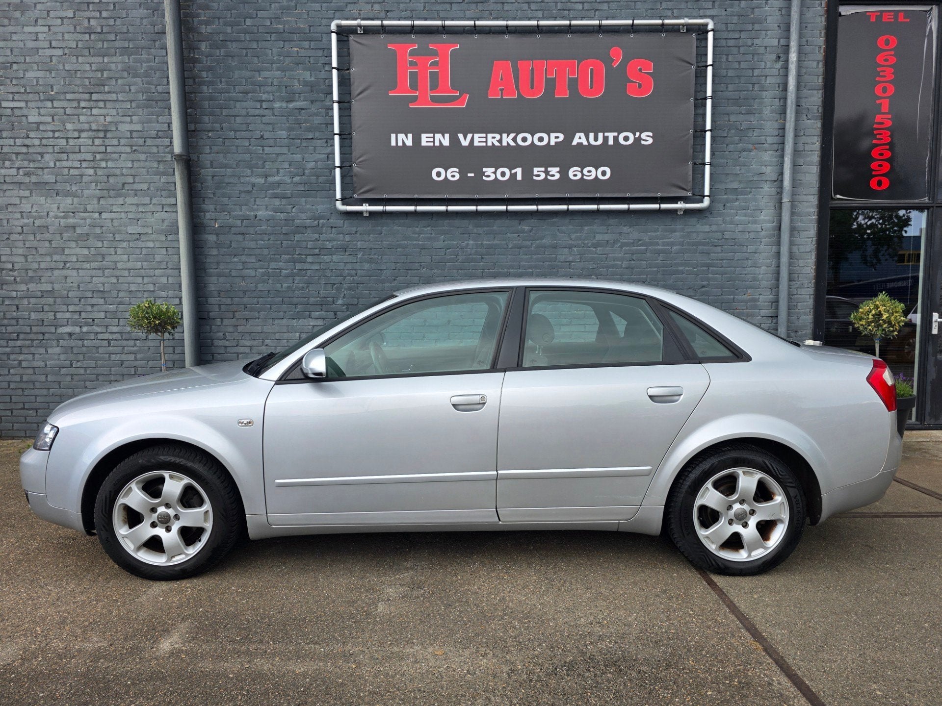 Audi A4 Limousine 1.6 Pro Line, Stof, Gebruikt, 4 cilinders, A4