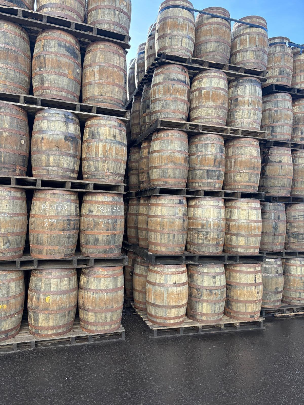 Regenton | Wijnvat | Whiskyvat | Eiken vat | Statafel, Tuin en Terras, Regentonnen, Ophalen, 150 liter of meer, Zo goed als nieuw