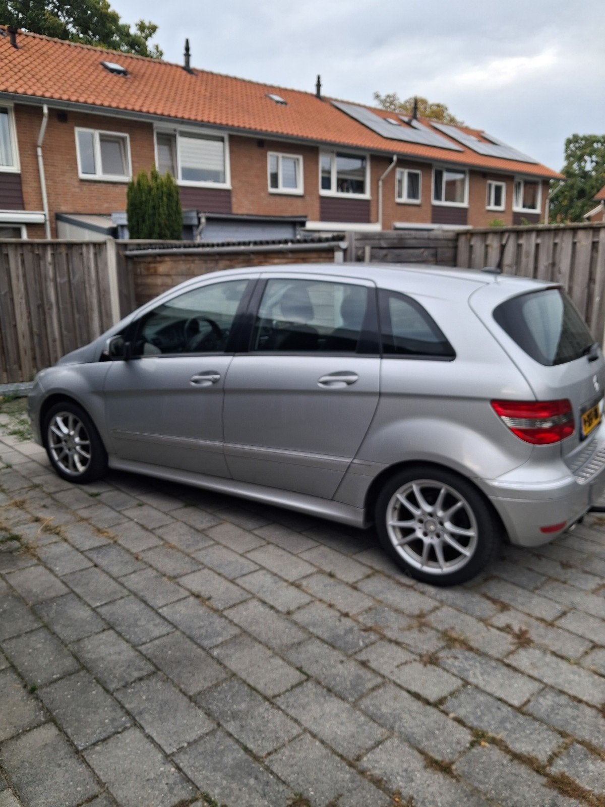 Mercedes-Benz B-Klasse 1.7 B170 5DRS CVT 2009 Grijs, 4 cilinders, 14 km/l, 115 pk, Particulier