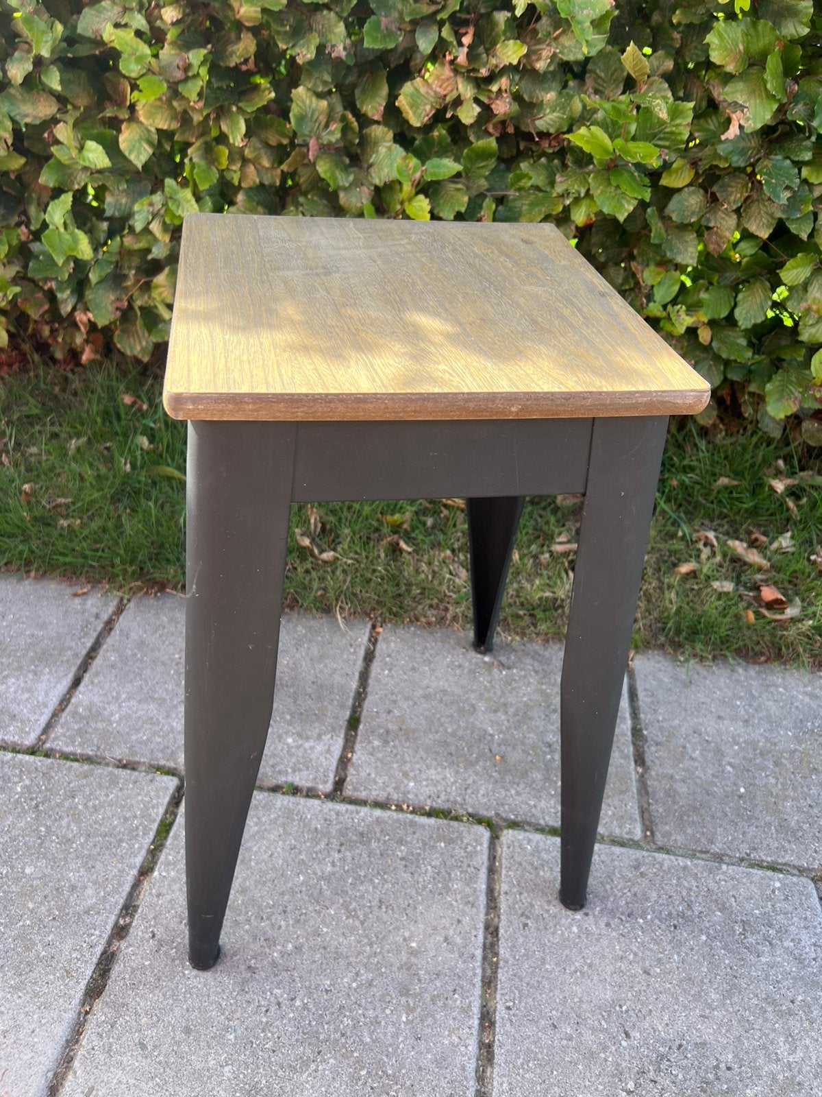 Te Koop : Krukje Metaal Hout Bijzettafeltje Zie Foto’s, Huis en Inrichting, Tafels | Bijzettafels, 45 tot 60 cm, Minder dan 55 cm