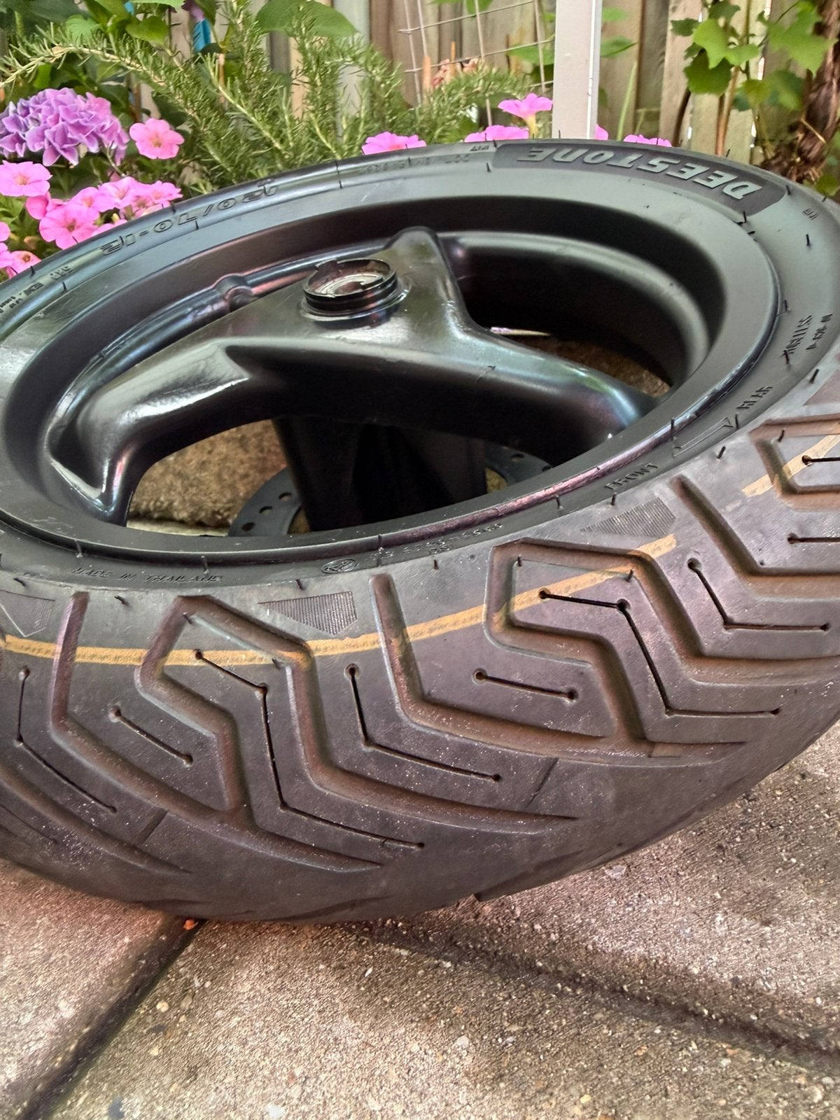 Voor wiel Peugeot vivacity te koop., Ophalen of Verzenden