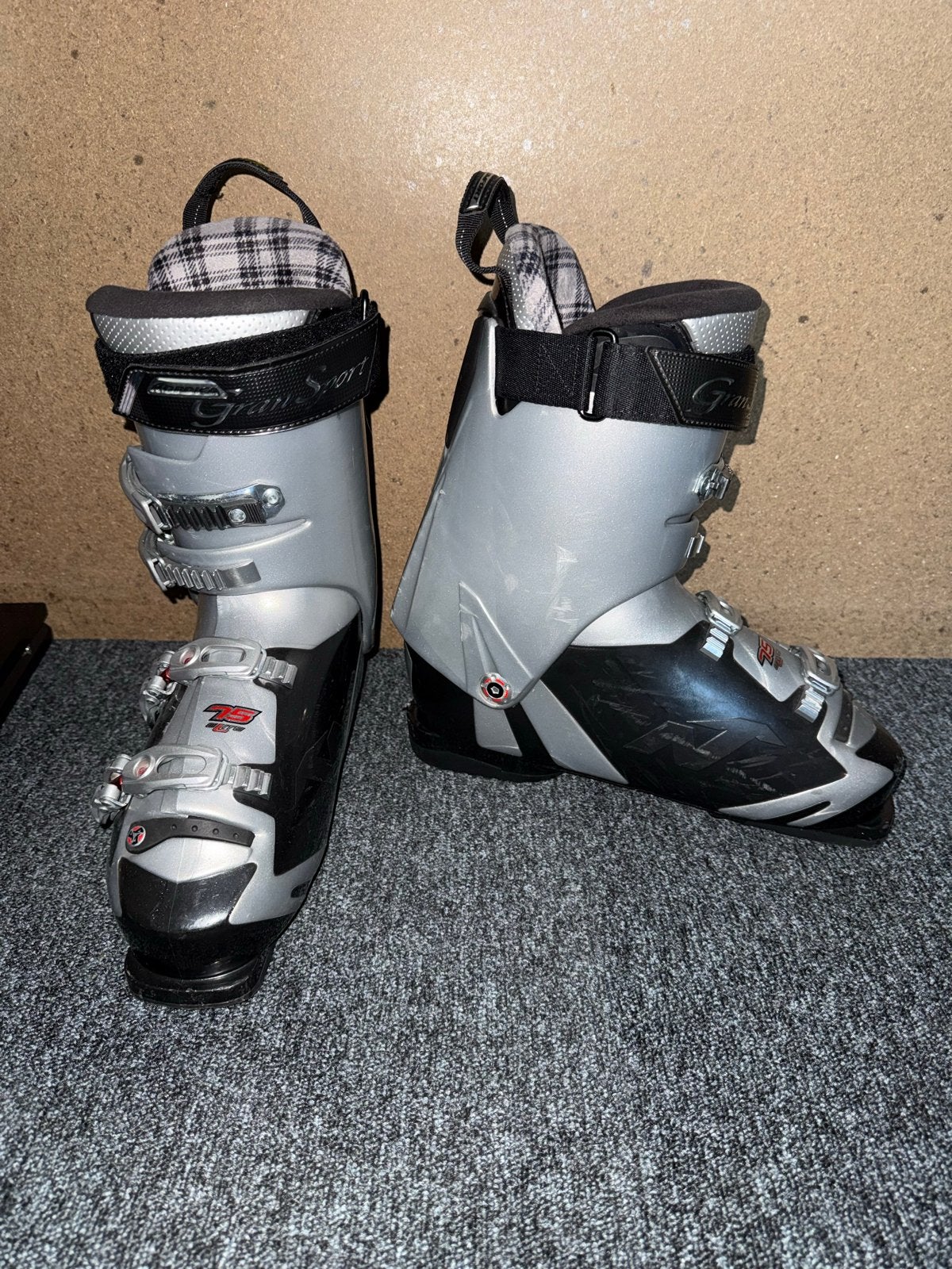 Nordica skischoenen maat 290-295 / 333MM, Ophalen, Gebruikt, Schoenen, Nordica