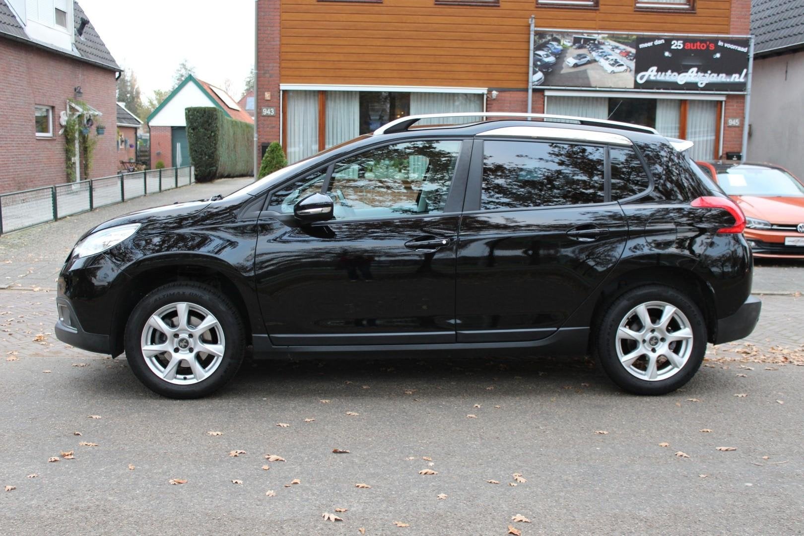 Peugeot 2008 1.2 PureTech Style GT line, Stof, Gebruikt, Euro 6, 1270 kg