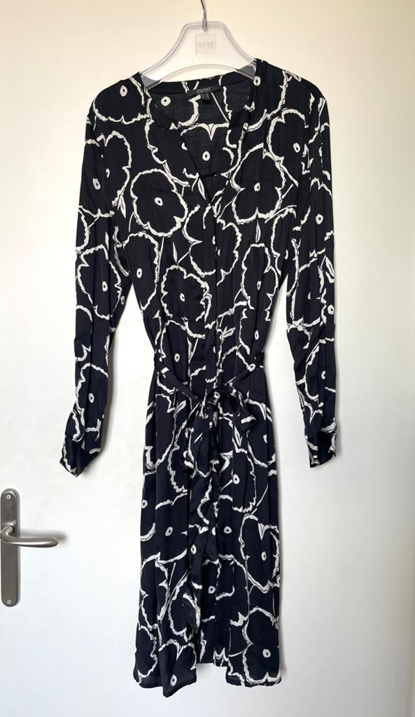 Zwarte jurk met print, Esprit, 40, Kleding | Dames, Jurken, Zwart, Maat 42/44 (L), Ophalen of Verzenden, Zo goed als nieuw