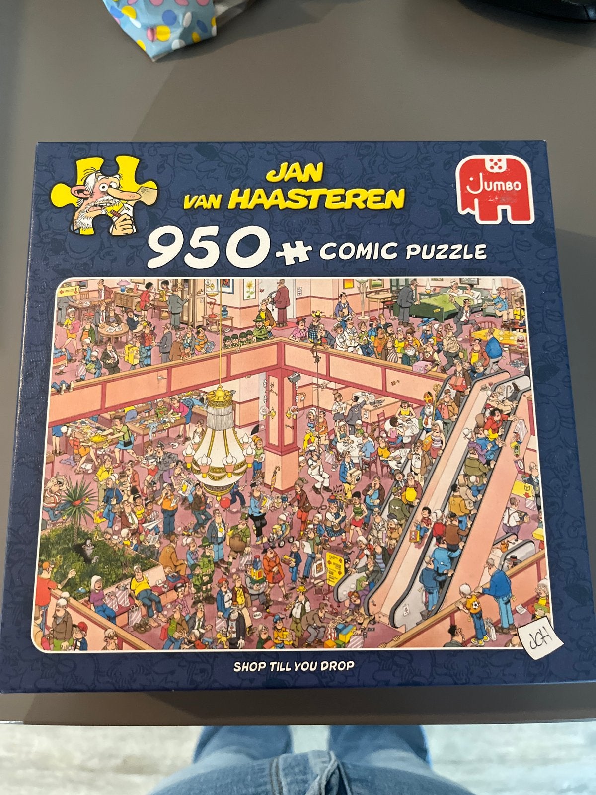 Jan van Haasteren Shop Till You Drop 950 stukjes compleet, Ophalen of Verzenden, 500 t/m 1500 stukjes, Zo goed als nieuw, Legpuzzel