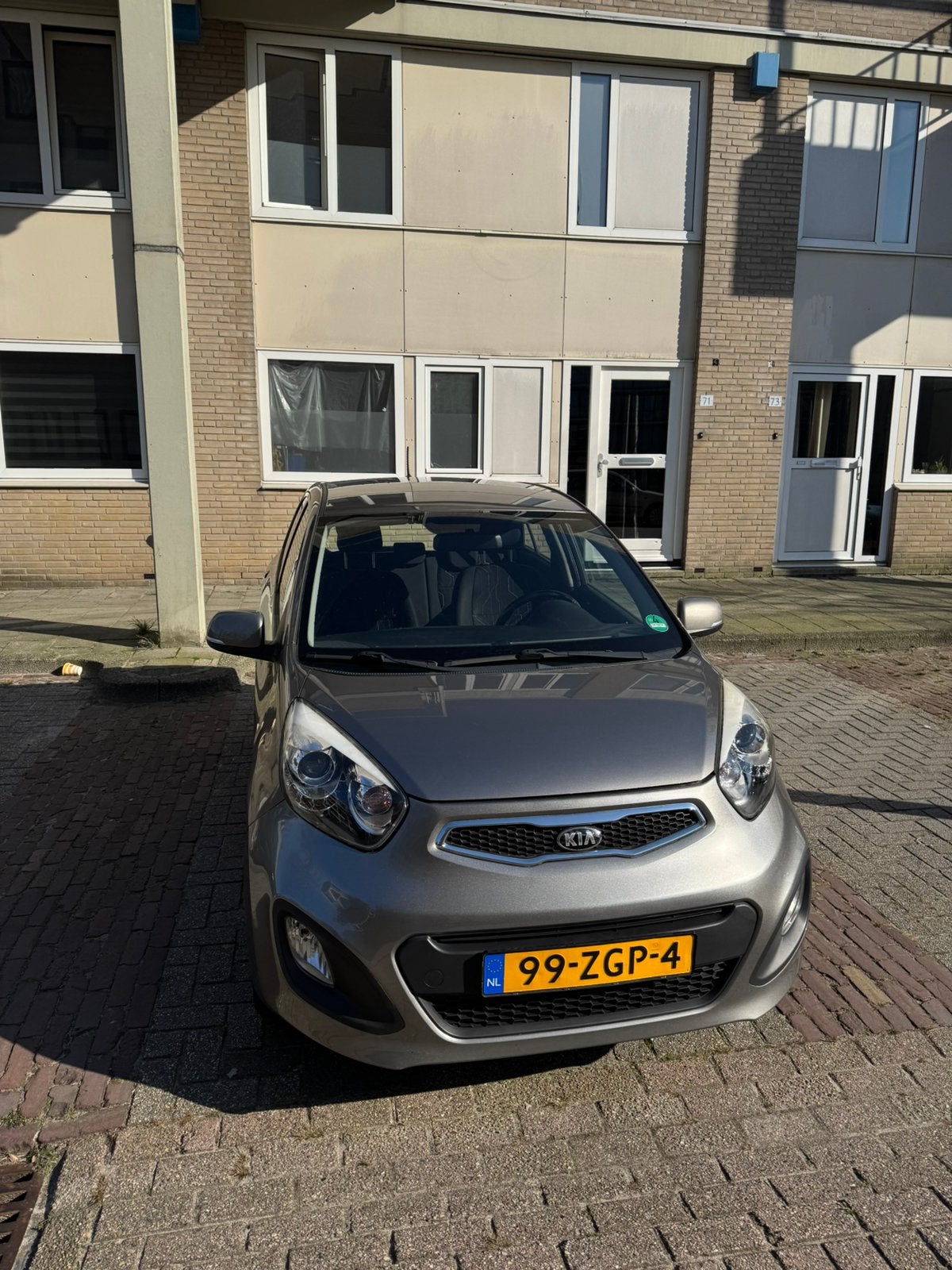 Kia Picanto 1.0 Cvvt 5-DRS 2013 Grijs, Auto's, Voorwielaandrijving, 400 kg, Origineel Nederlands, 24 km/l