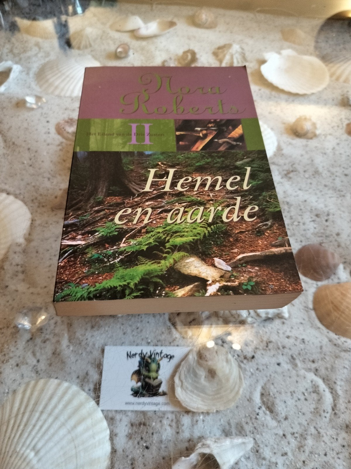 Nora Roberts - Hemel en aarde, Gelezen, Ophalen of Verzenden, Nora Roberts