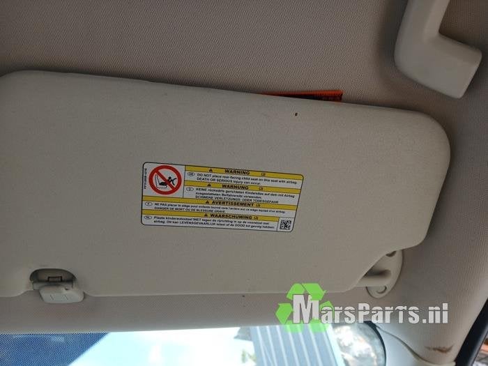Zonneklep van een Ford C-Max