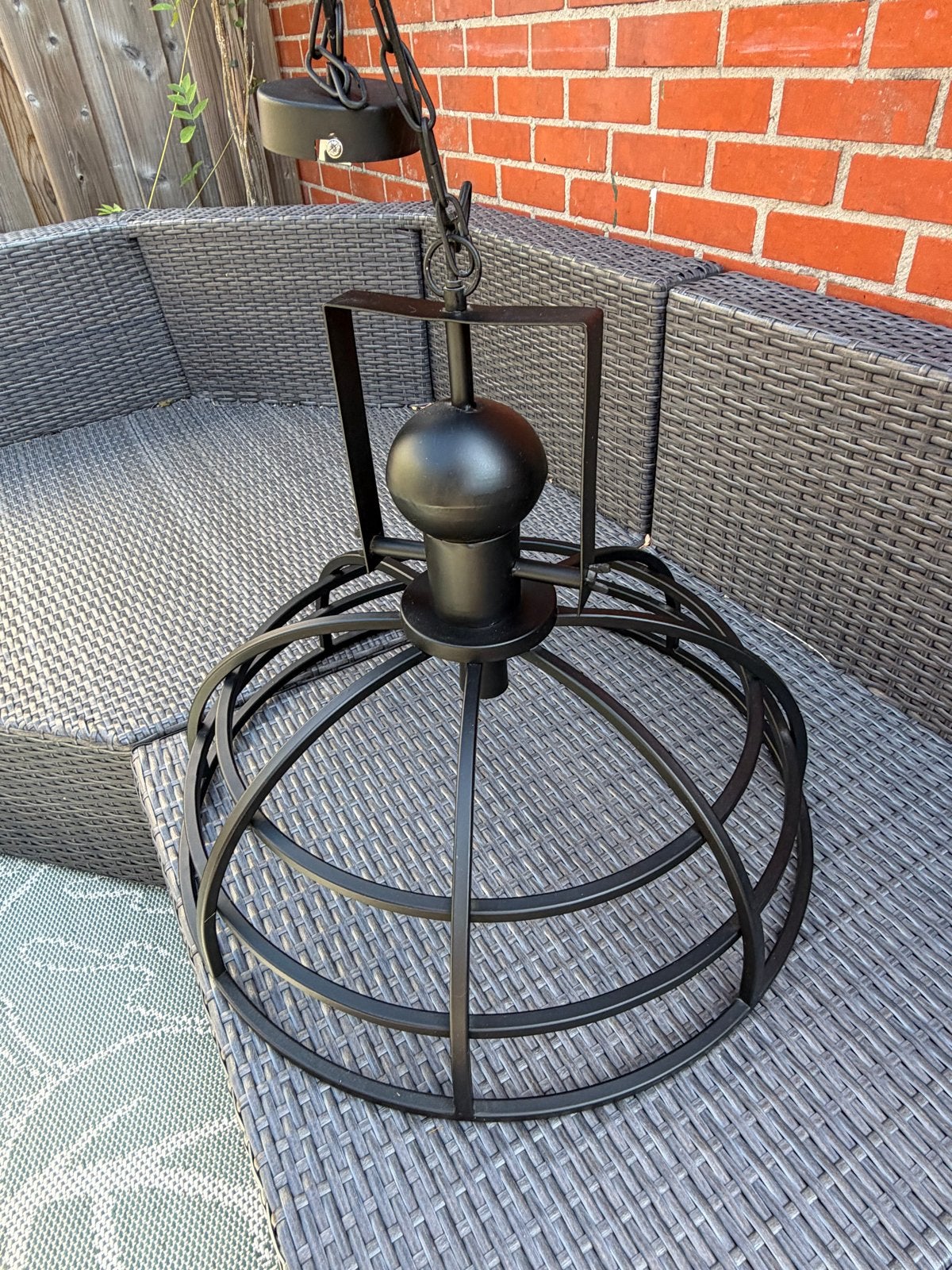 Zwarte industriële hanglamp met kooi design, Huis en Inrichting, Lampen | Hanglampen, Ophalen, Zo goed als nieuw, Metaal, E27 (groot)