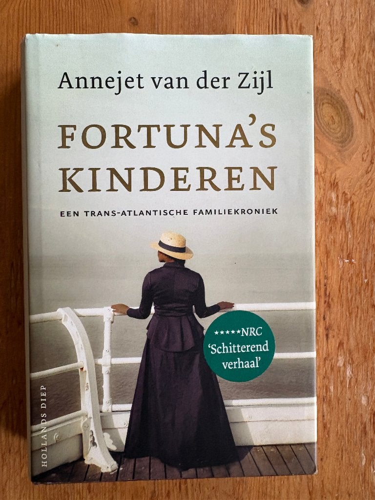 Fortuna's kinderen,  door Annejet van der Zijl, Boeken, Ophalen of Verzenden, Zo goed als nieuw