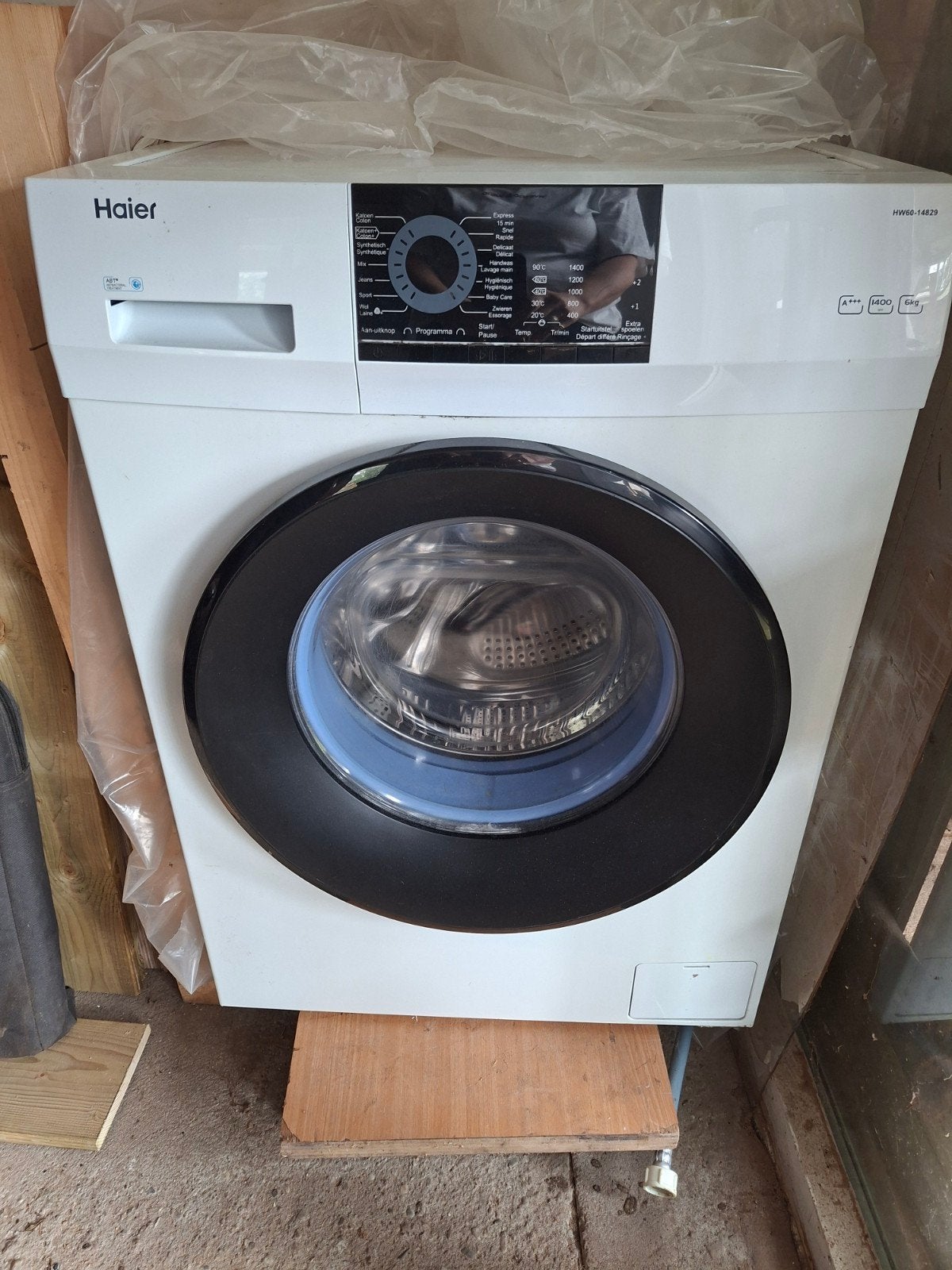 Haier HW60-14829 Wasmachine A+++ 6kg 1400 toeren, Ophalen, Gebruikt, Energieklasse A of zuiniger, Voorlader