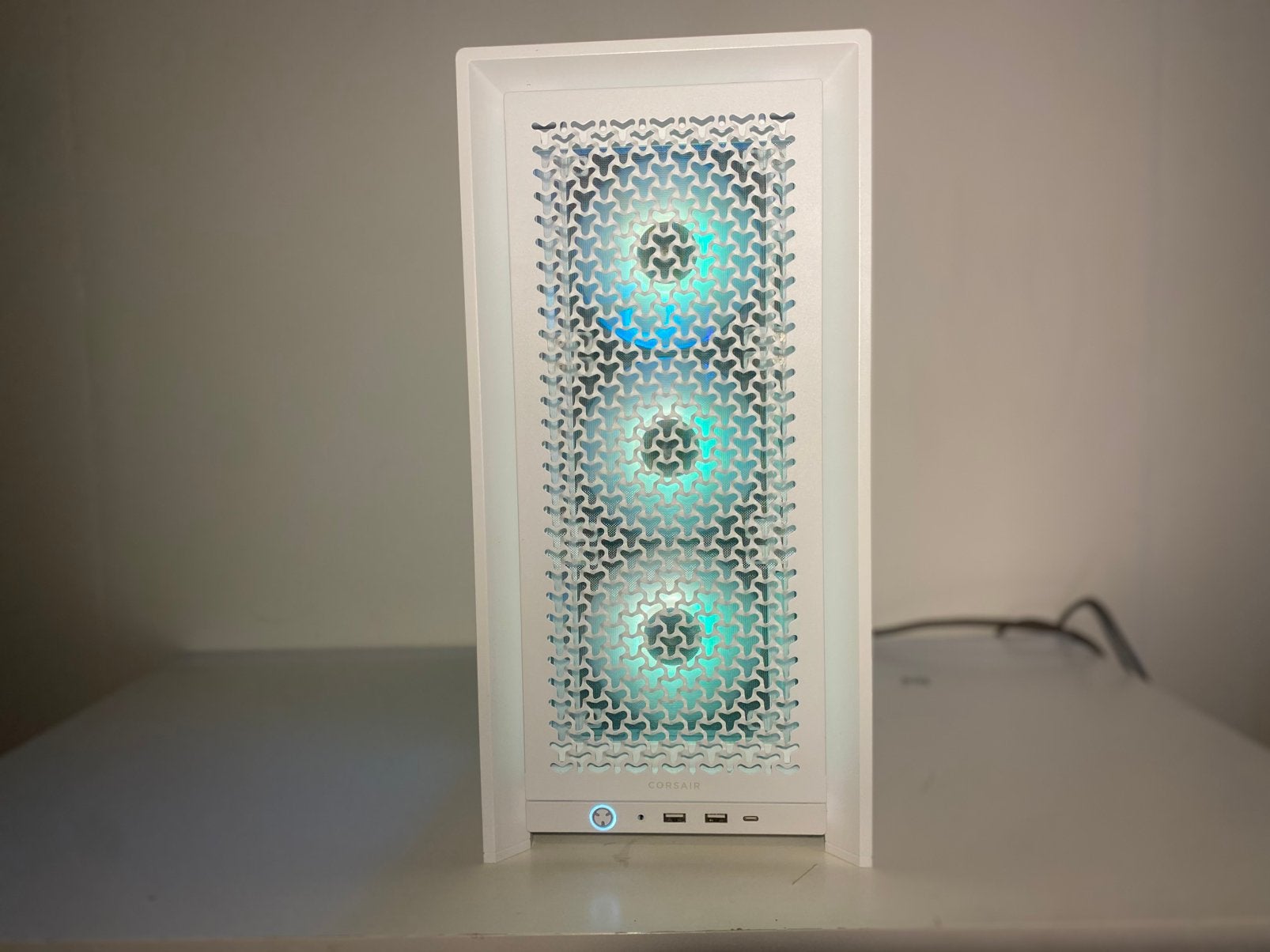Foto 8 van Game PC - I5 9600K - Rtx 2060 Super - 32GB RGB Pro - 1TB SSD