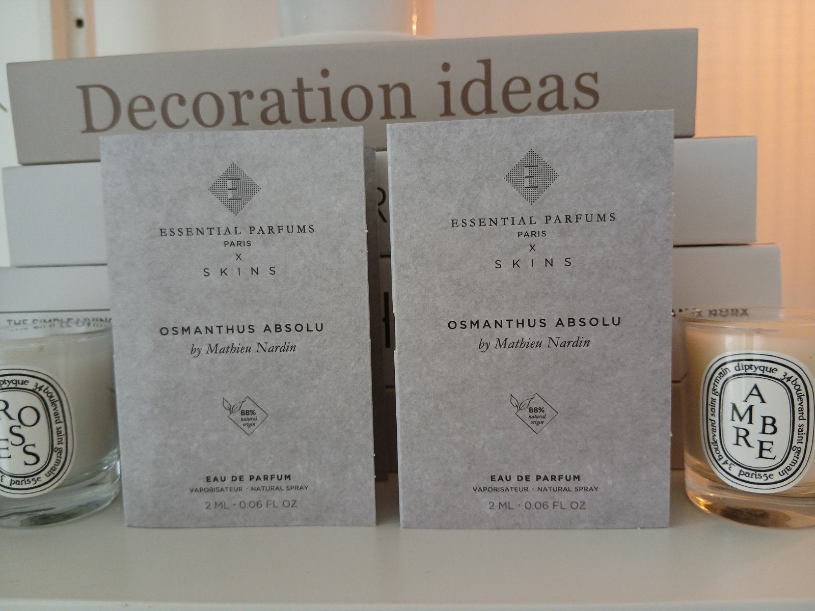 2 x 2 ML Essential parfums X Skins Osmanthus Absolu nu €5,99, Ophalen of Verzenden, Nieuw