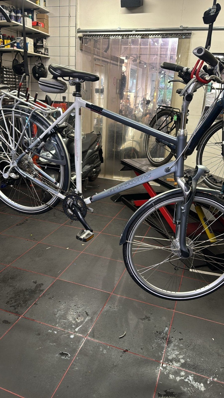 Mooie Batavus herenfiets - Ideaal voor dagelijks gebruik, Fietsen en Brommers, Fietsen | Heren | Herenfietsen, Gebruikt, Velgrem