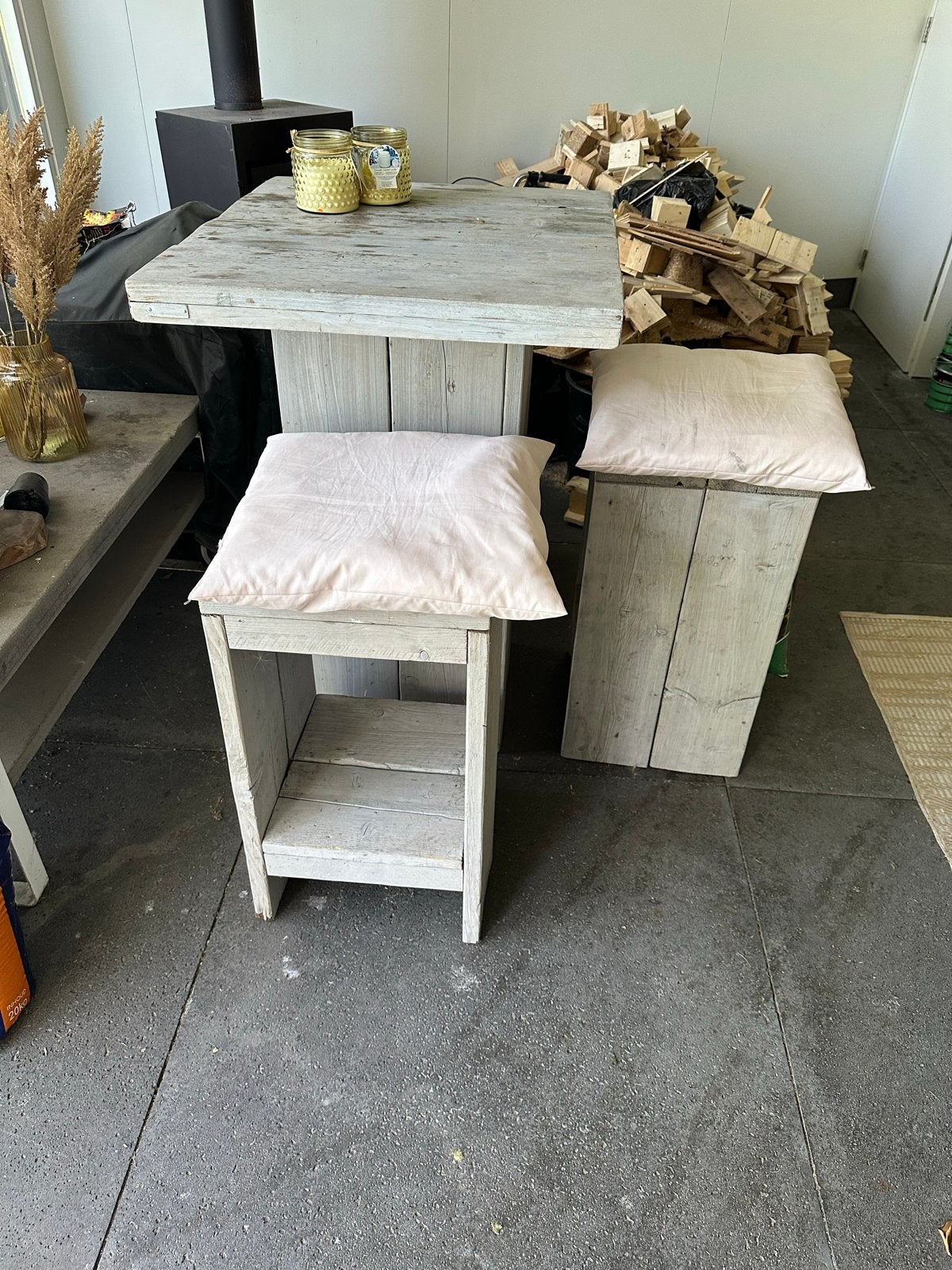 Robuuste houten bartafel met krukken, Ophalen, Gebruikt, Vierkant, 50 tot 100 cm