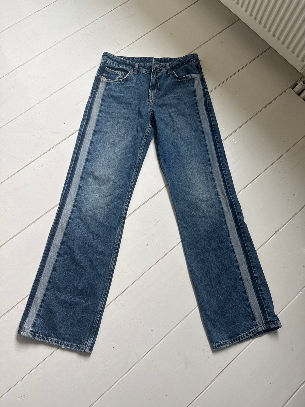 Zara jeans met streep, maat EUR 40, Kleding | Dames, Ophalen of Verzenden, Gedragen, Blauw, W30 - W32 (confectie 38/40)