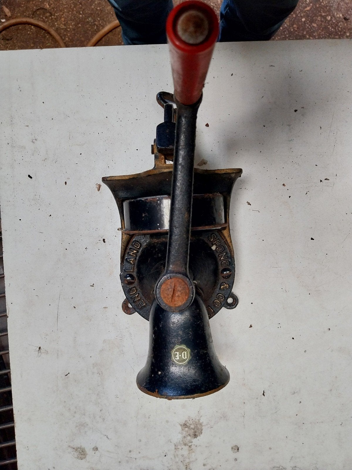 Antieke handmatige koffie molen G.F. & Co. England, Ophalen of Verzenden