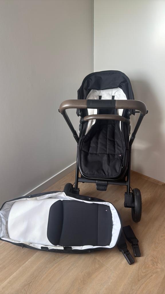 Dubatti kinderwagen compleet met adapters voor de maxicosi., Zo goed als nieuw, Combiwagen, Met reiswieg, Ophalen